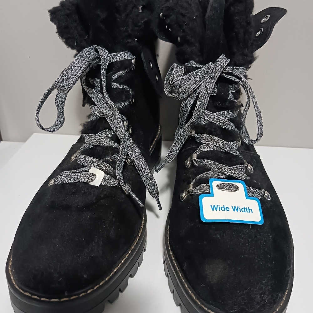 Women's Time And True Lug Boot , With Memory Foam… - image 1